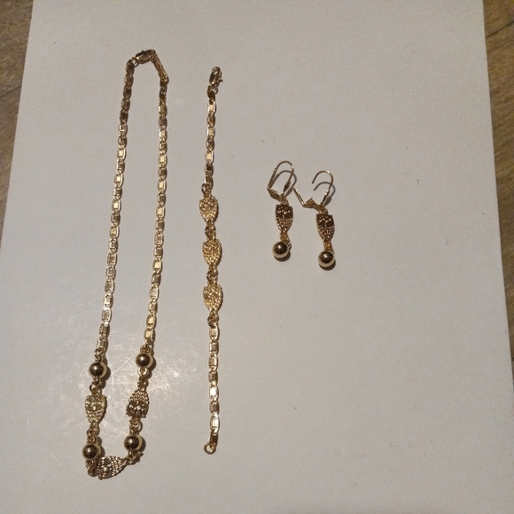 Gold Filled/Layered  Owl Necklace Set NWOT (ORO Laminado) - Picture 6 of 9